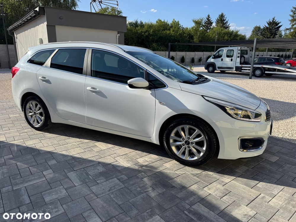 Kia Ceed 1.4 CVVT ISG Dream Team Edition - 4