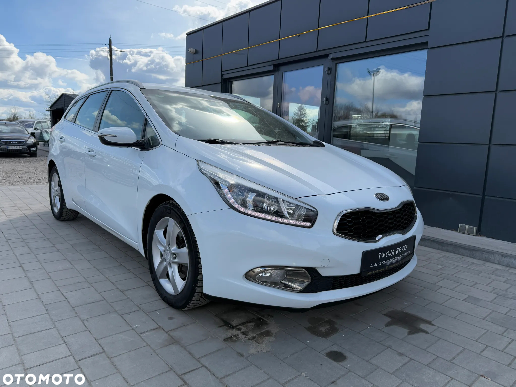 Kia Ceed 1.6 GDI ISG Spirit - 4