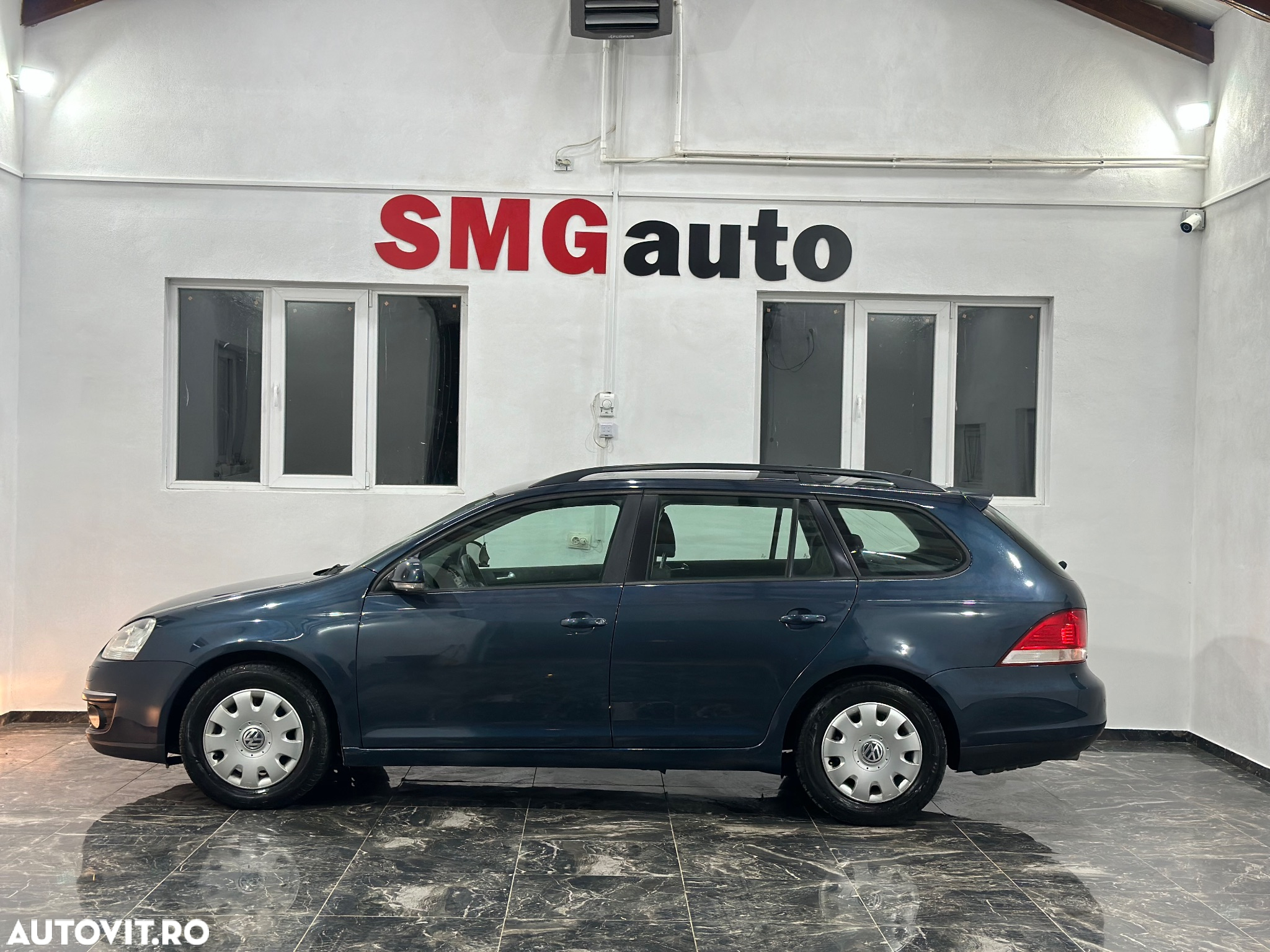Volkswagen Golf 1.9 TDI BlueMotion Comfortline - 6