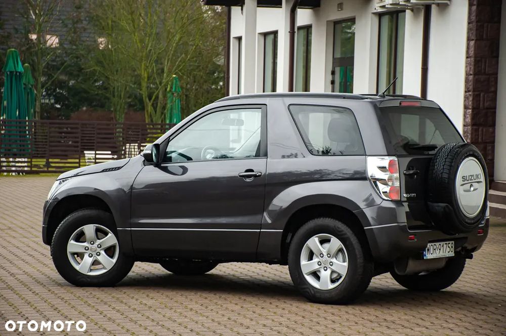 Suzuki Grand Vitara 1.6 Club - 25