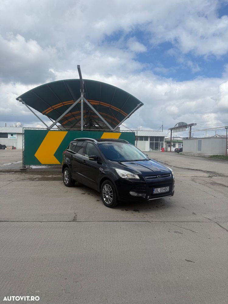 Ford Kuga 2.0 TDCi Powershift 4WD Titanium - 2