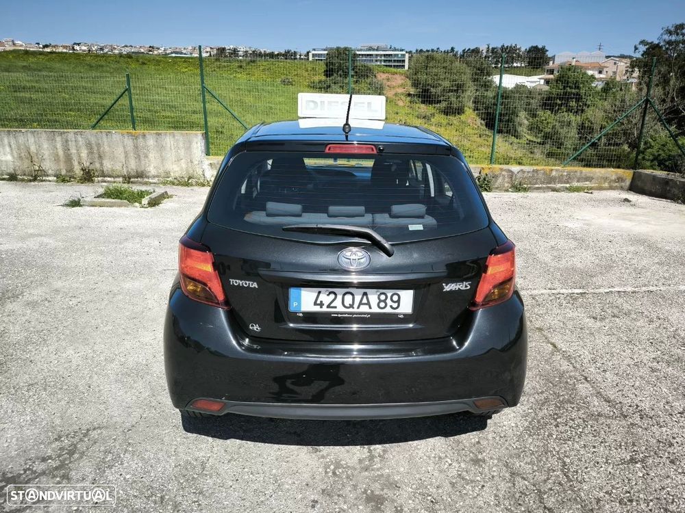 Toyota Yaris 1.4 D-4D ACtive+AC - 17