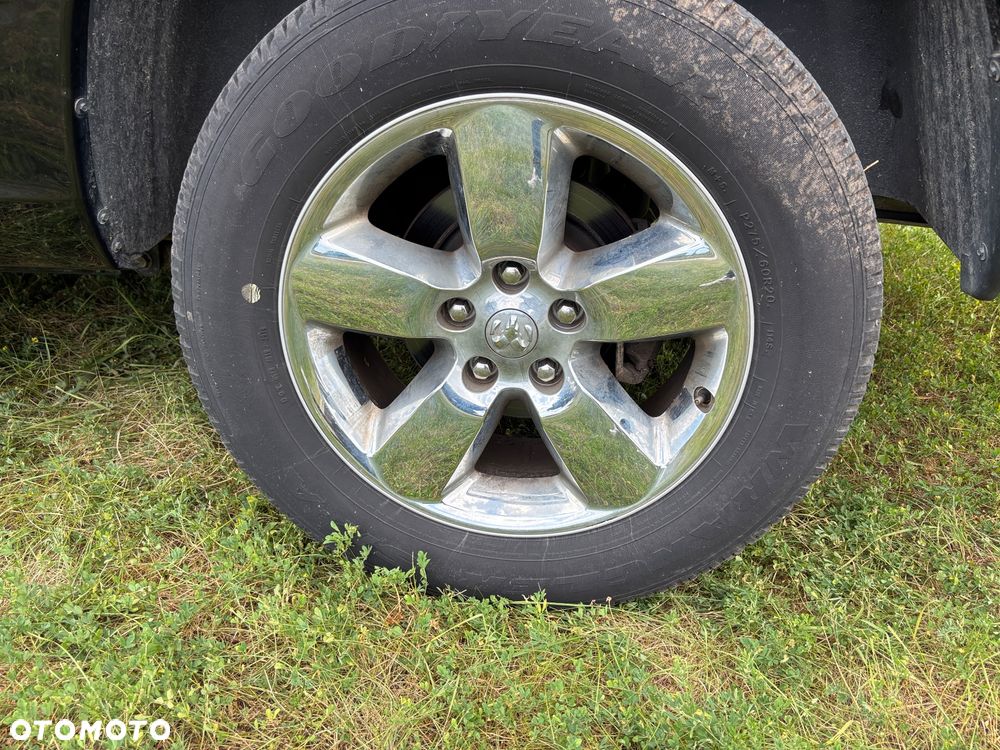 Dodge RAM 1500 5.7 4x4 - 29