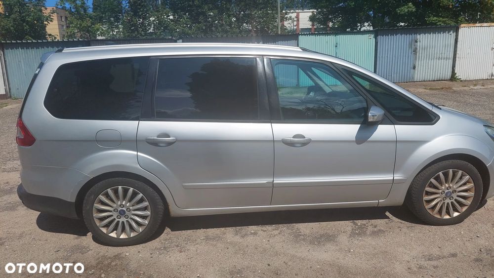 Ford Galaxy - 11