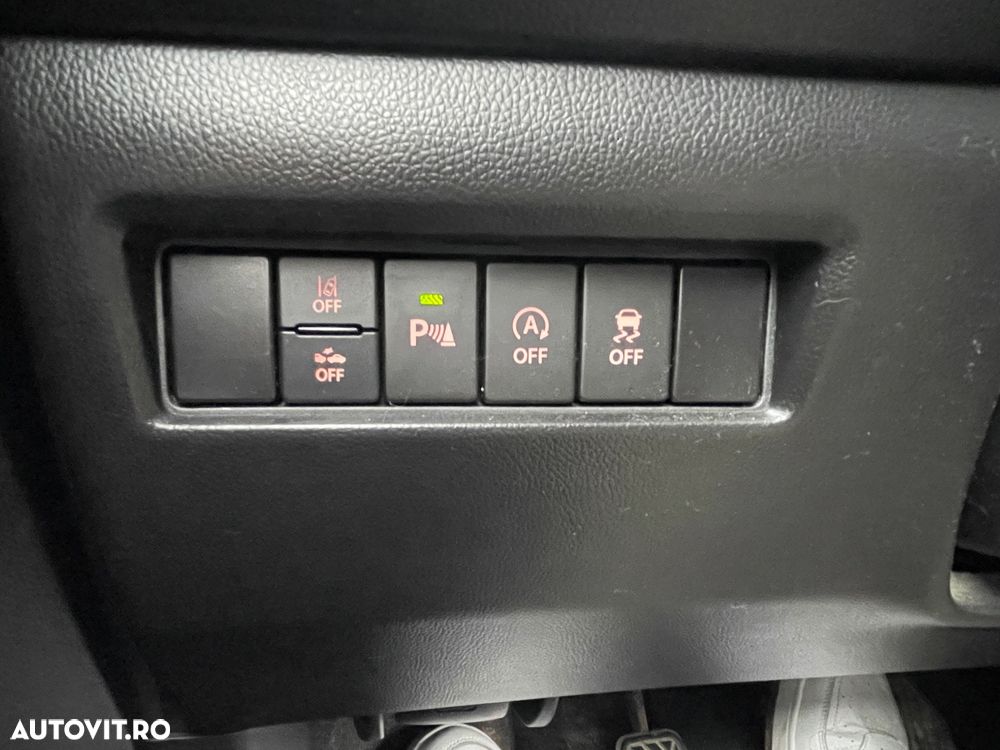 Suzuki Swift 1.2 Dualjet 12V MHEV Spirit - 8