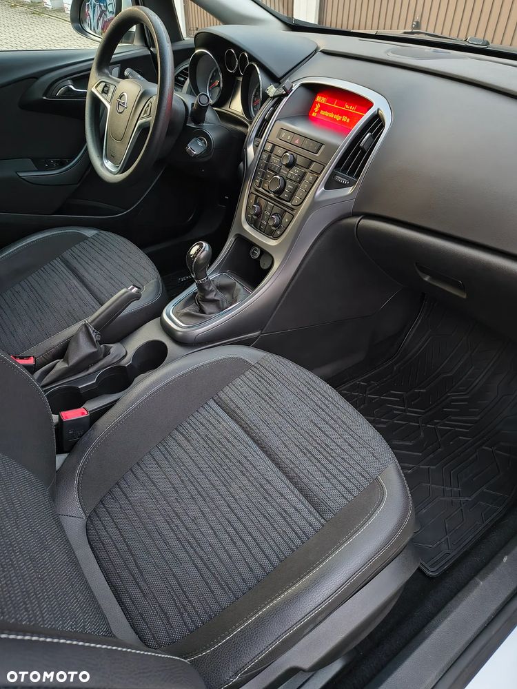 Opel Astra - 10