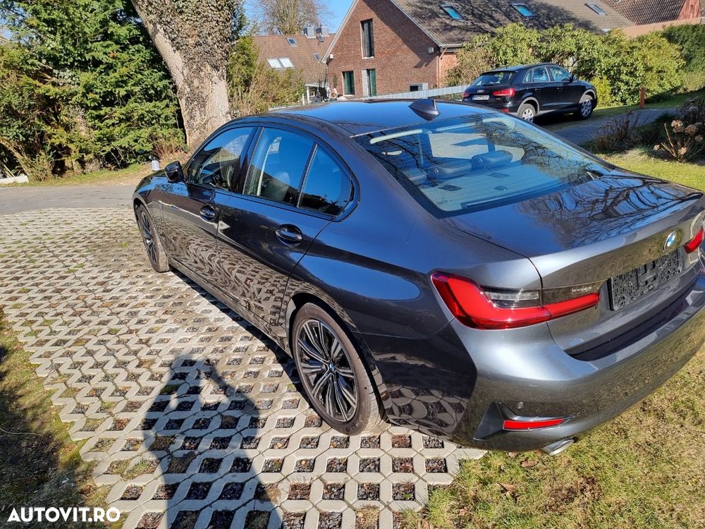 BMW Seria 3 330e Aut. Luxury Line - 7