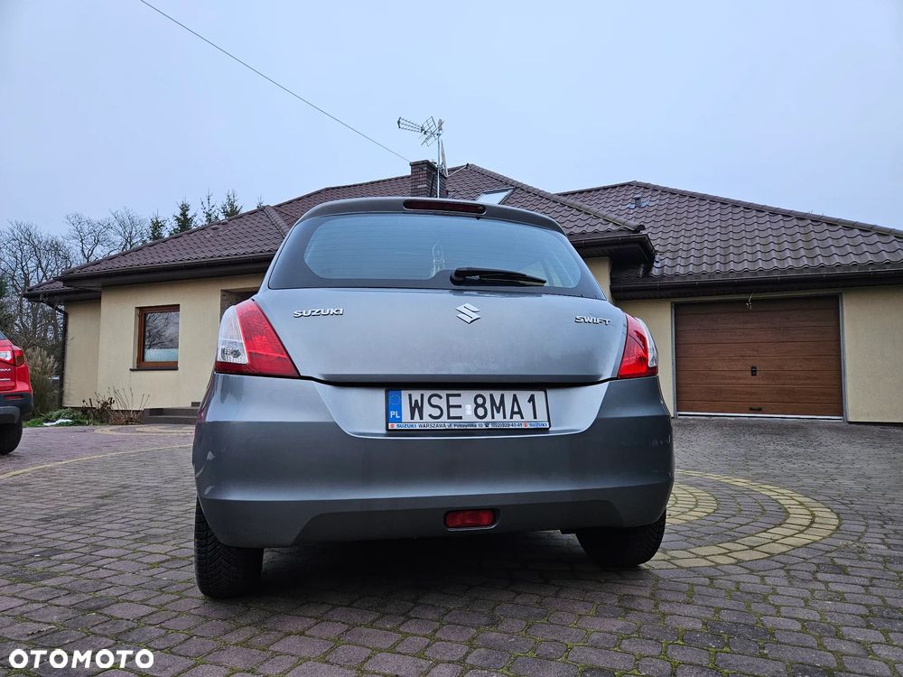 Suzuki Swift 1.2 Club - 4