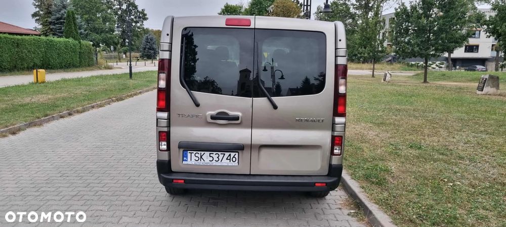 Renault Trafic - 15