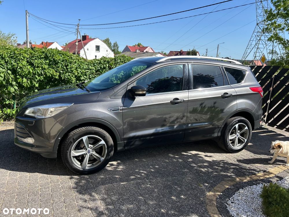 Ford Kuga 2.0 TDCi 2x4 Titanium - 11