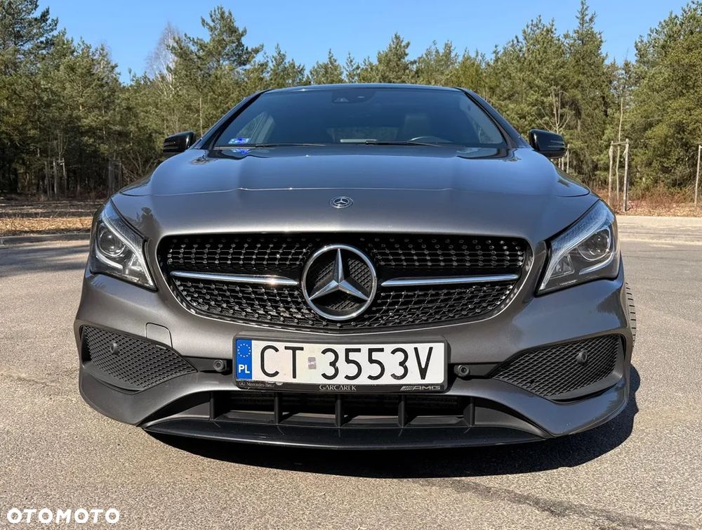 Mercedes-Benz CLA 220 4-Matic AMG Line - 4