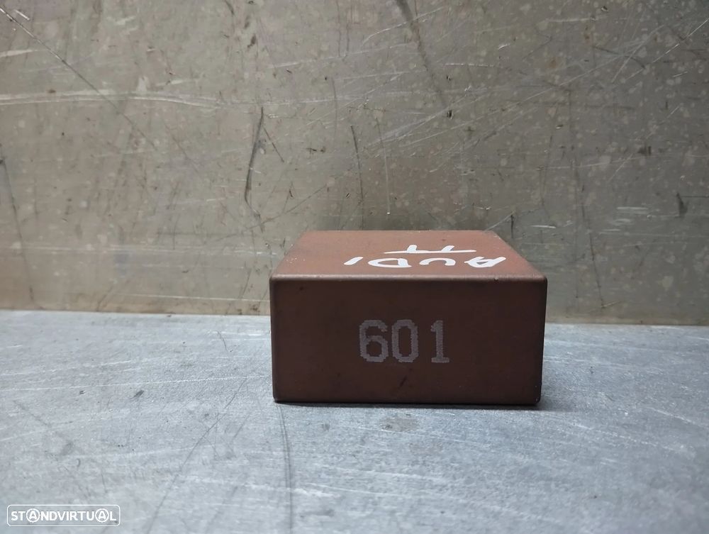 RELÉ / MODULO DO LIMPA VIDROS AUDI TT REF: 8N0955531B 601 - 1