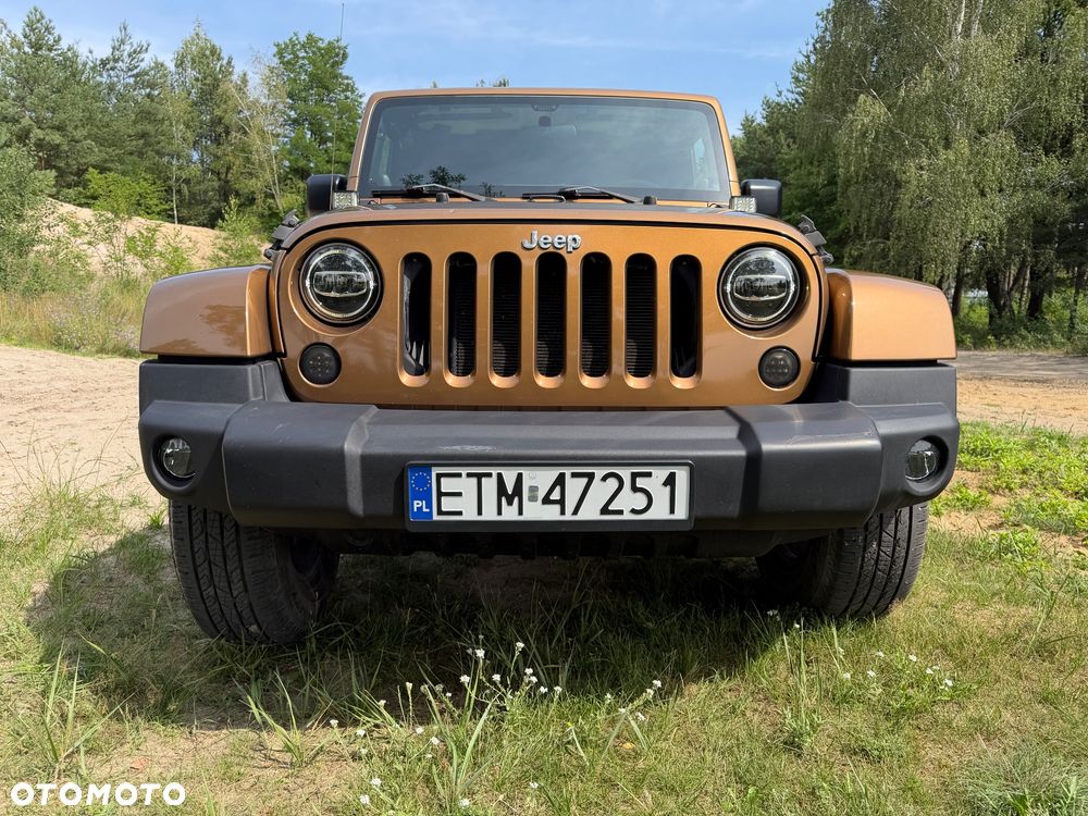 Jeep Wrangler Unlimited 3.8 Sahara - 19