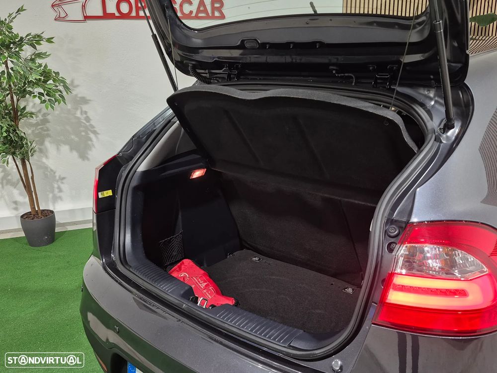 Kia Rio 1.2 CVVT LX - 23