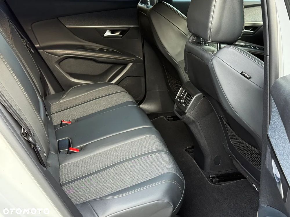 Peugeot 3008 BlueHDi 180 Stop & Start EAT8 GT - 15