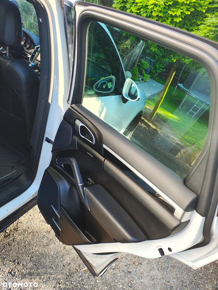 Porsche Cayenne S - 21