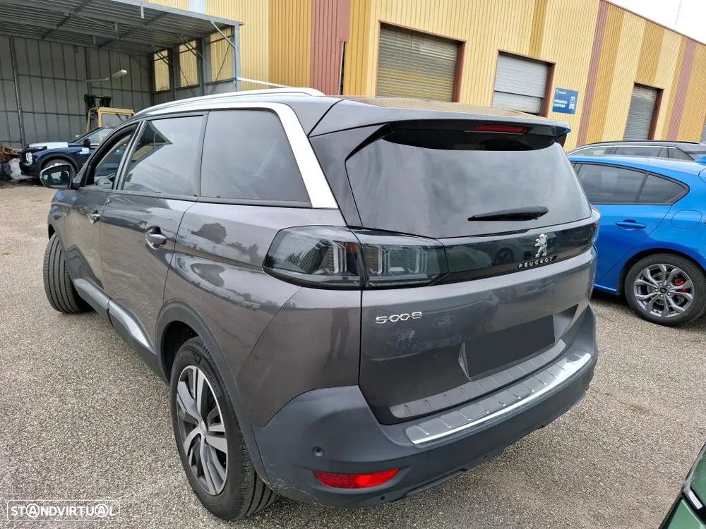 Peugeot 5008 1.2 PureTech Allure EAT8 - 3