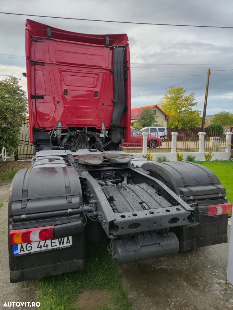 Mercedes-Benz ACTROS - 5