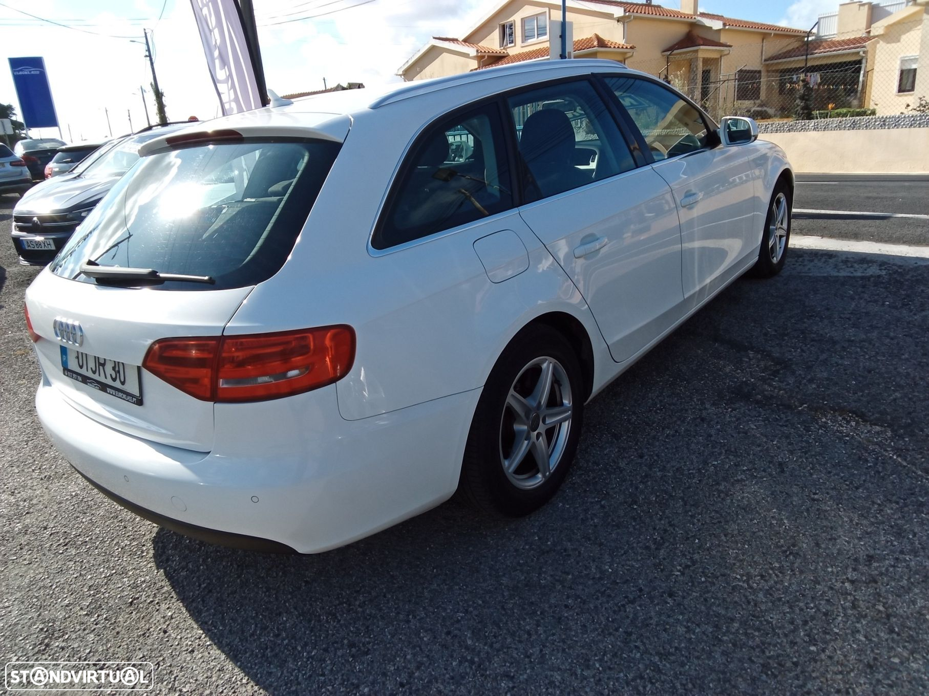 Audi A4 Avant 2.0 TDI Advance - 7