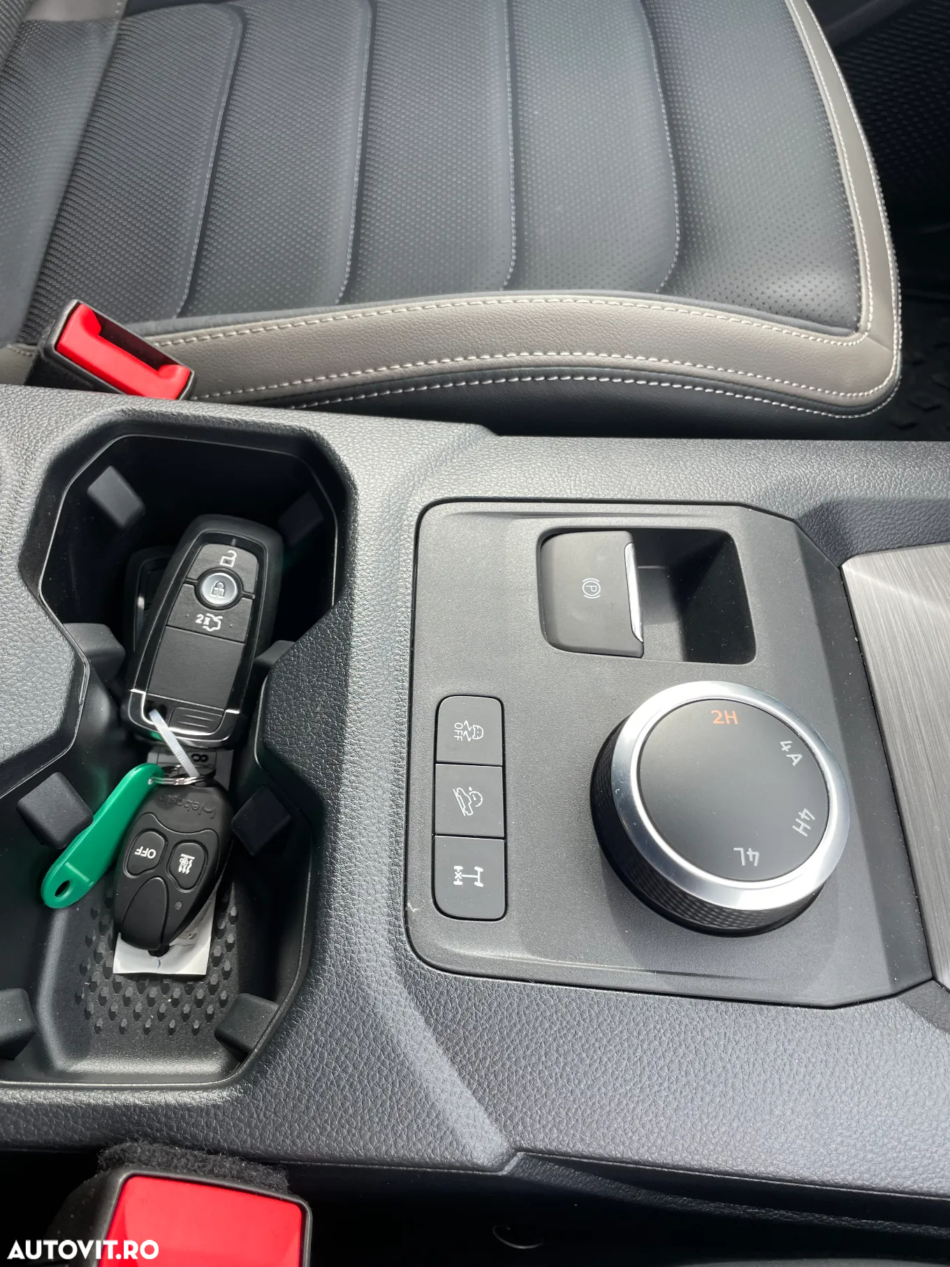 Volkswagen Amarok 3.0 TDI 241 CP 4M 10AT Aventura - 17