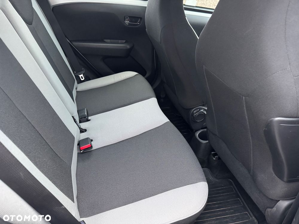 Toyota Aygo x-cite - 11