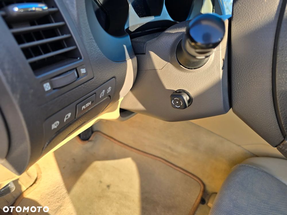 Lexus GS 450h Prestige - 35