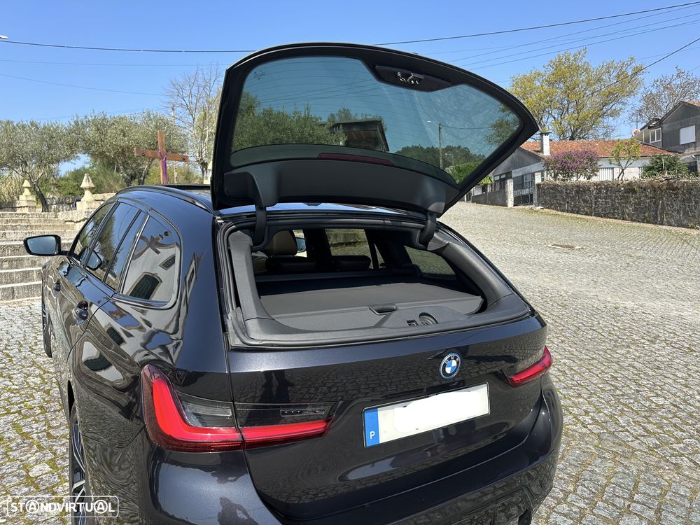 BMW 330 e Pack Desportivo M Pro Auto - 14