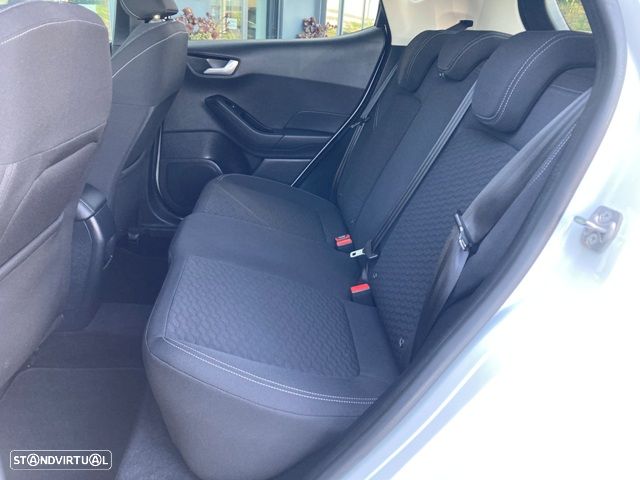 Ford Fiesta 1.0 EcoBoost Hybrid S&S TITANIUM - 28