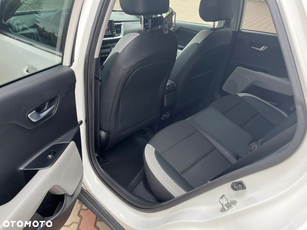 Kia Stonic 1.0 T-GDI 120 Spirit - 10