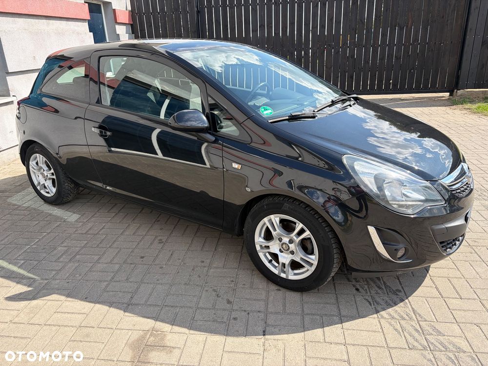 Opel Corsa 1.4 16V Graphite - 4