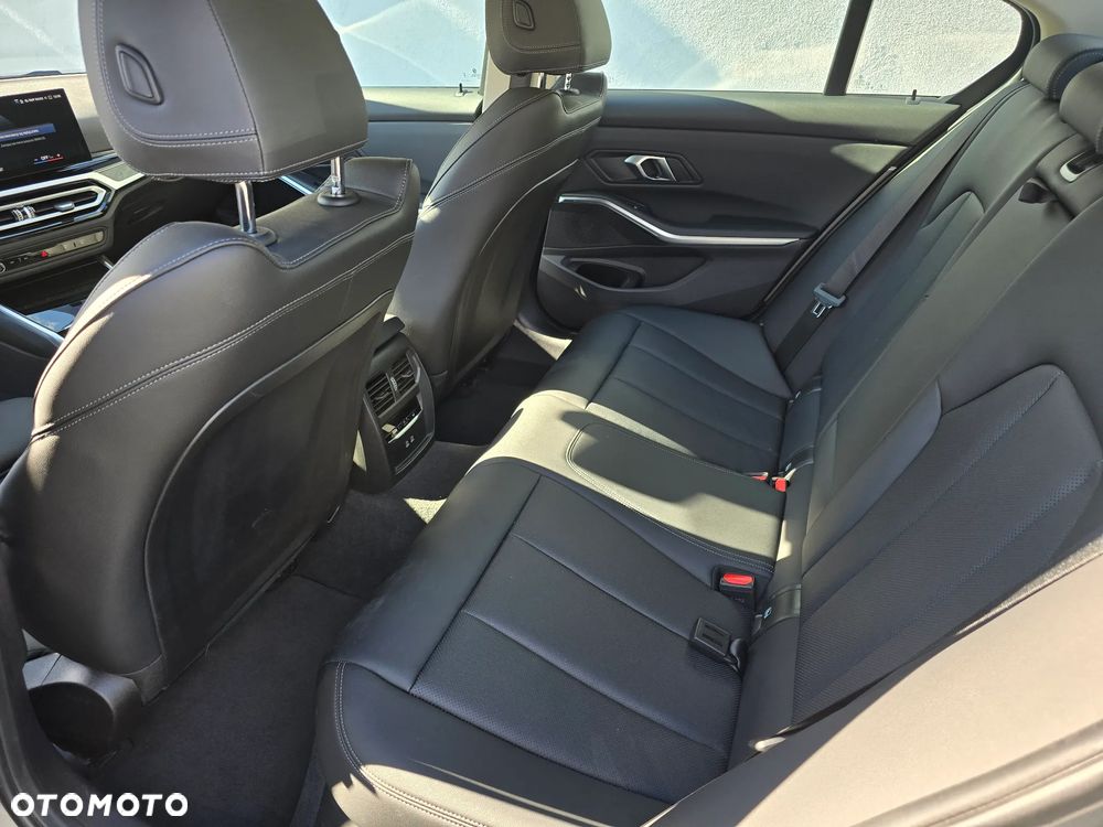 BMW Seria 3 318i Advantage - 10