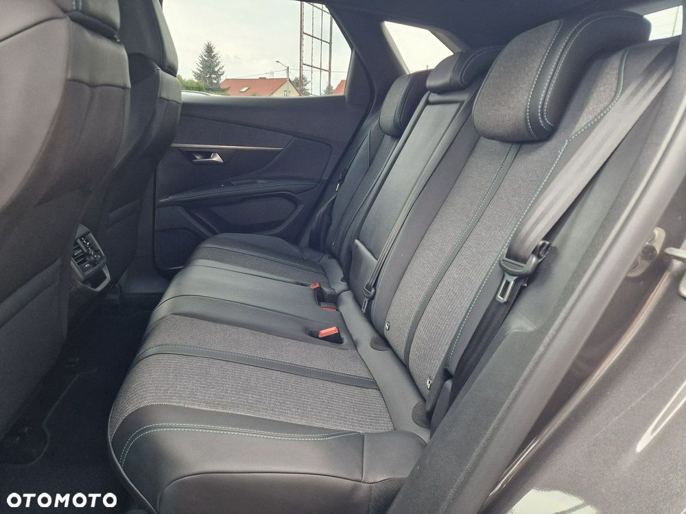 Peugeot 3008 1.5 BlueHDi Allure S&S EAT8 - 21