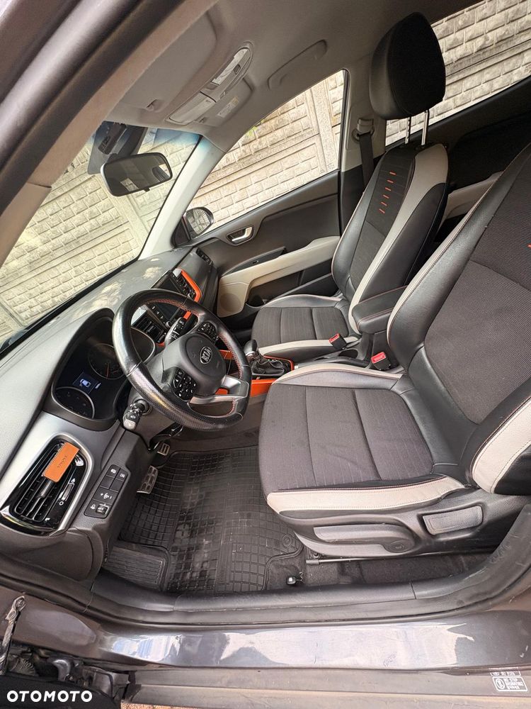 Kia Stonic 1.0 T-GDI 120 DCT OPF Edition 7 - 8