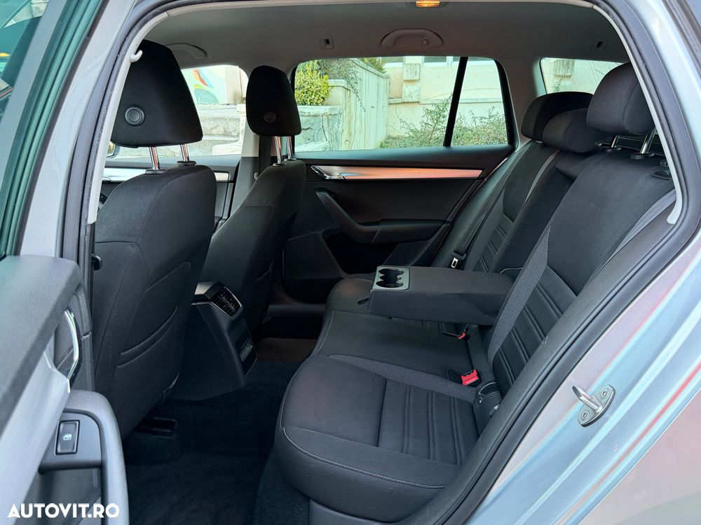 Skoda Octavia 1.6 TDI (Green tec) Ambition - 9