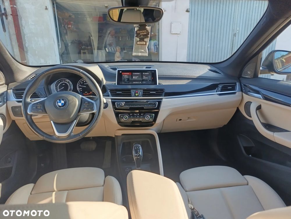 BMW X1 - 11