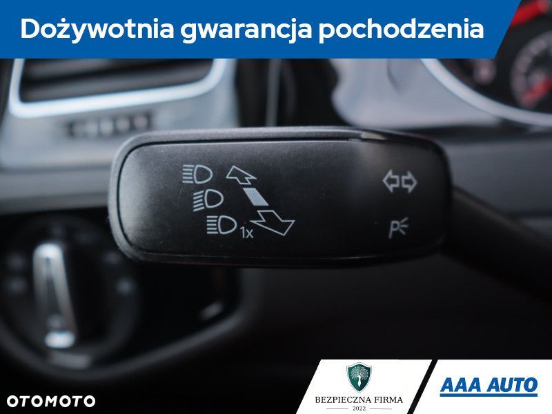 Volkswagen Golf - 21