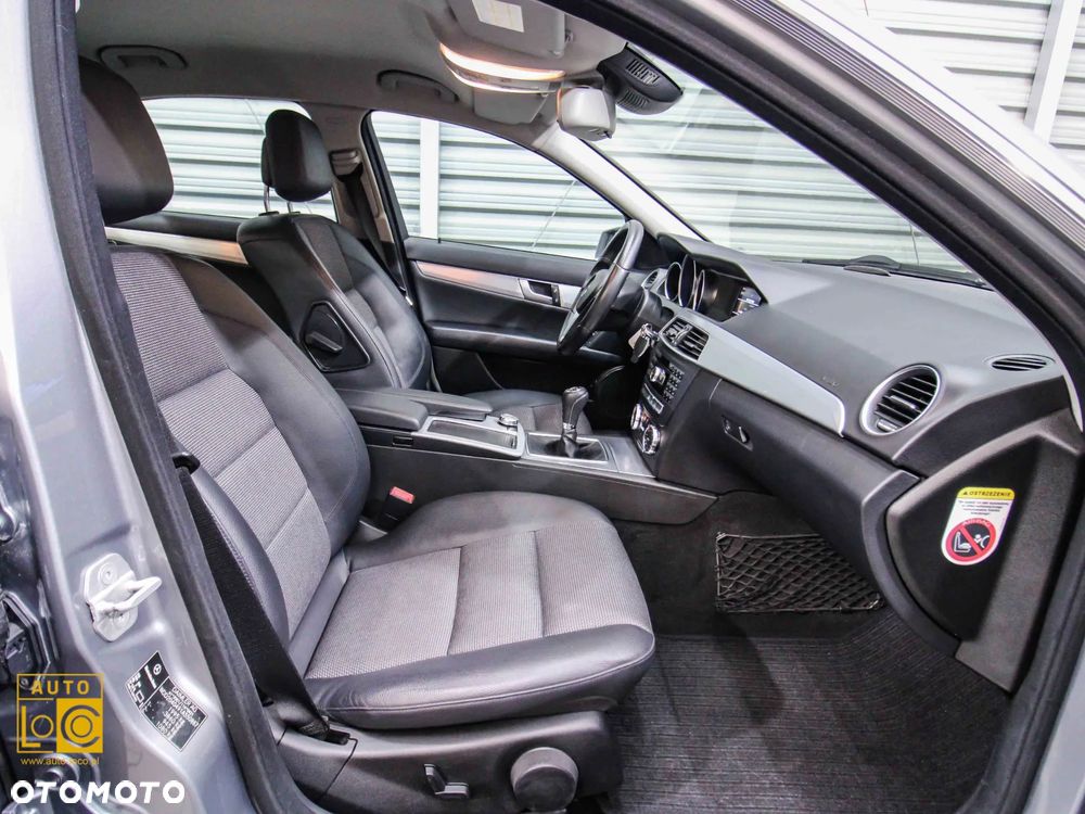 Mercedes-Benz Klasa C 180 CGI BlueEff Avantgarde - 10
