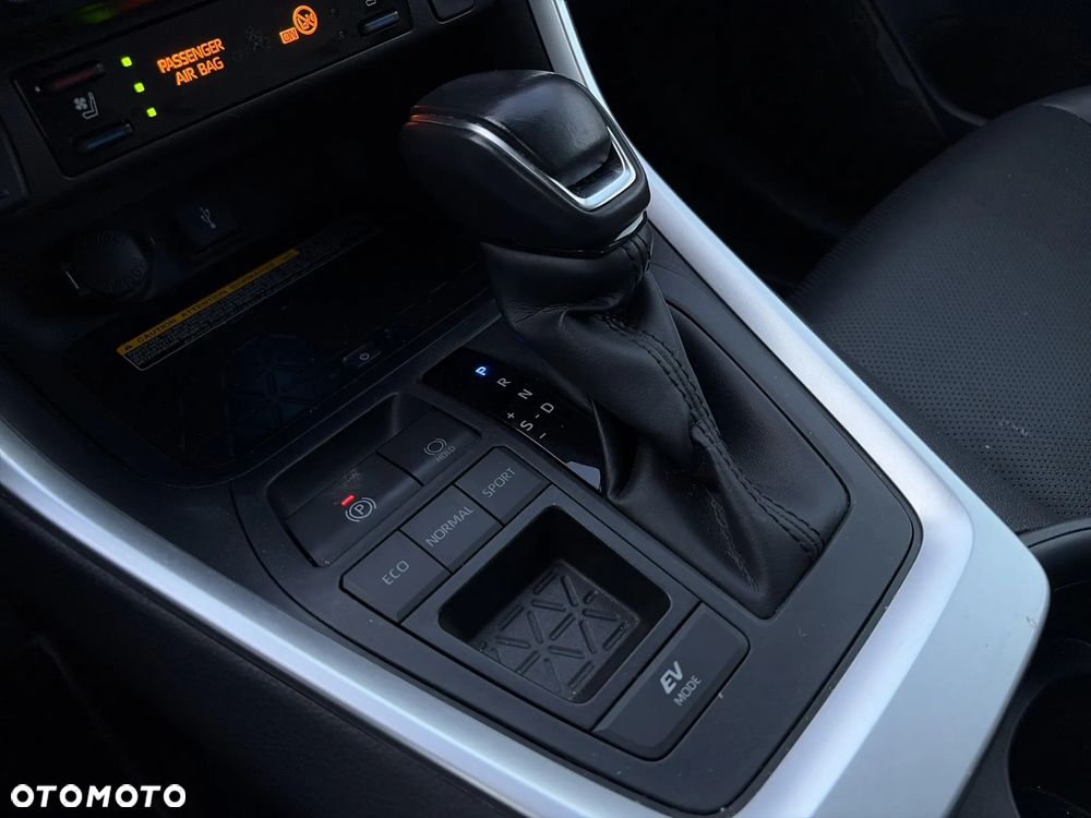 Toyota RAV4 2.5 Hybrid Executive 4x2 - 25