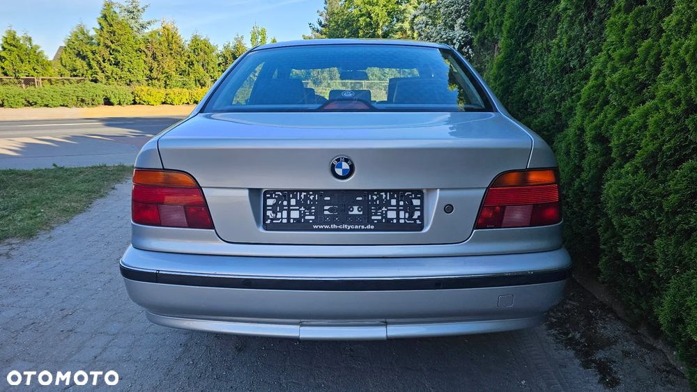 BMW Seria 5 - 10