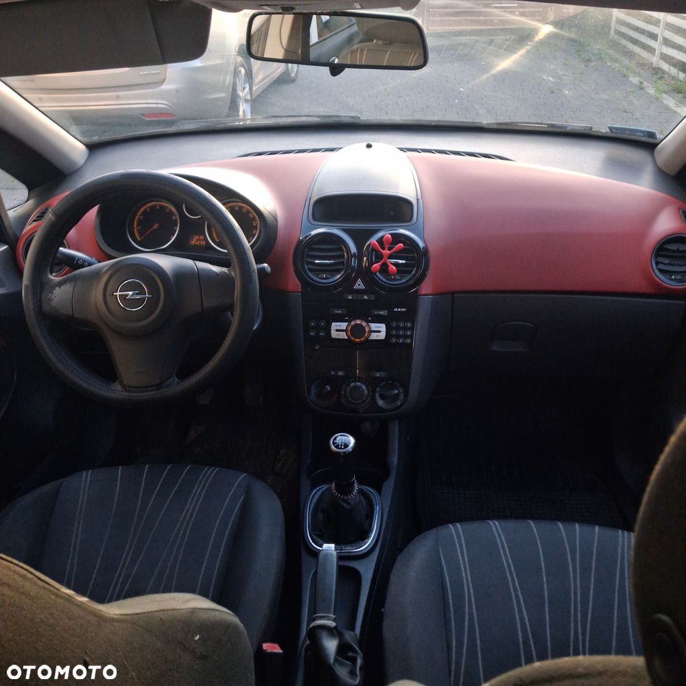 Opel Corsa - 2