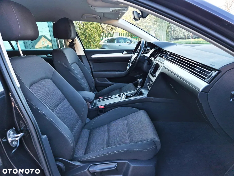 Volkswagen Passat Variant 1.4 TSI ACT (BlueMotion Technology) Highline - 36