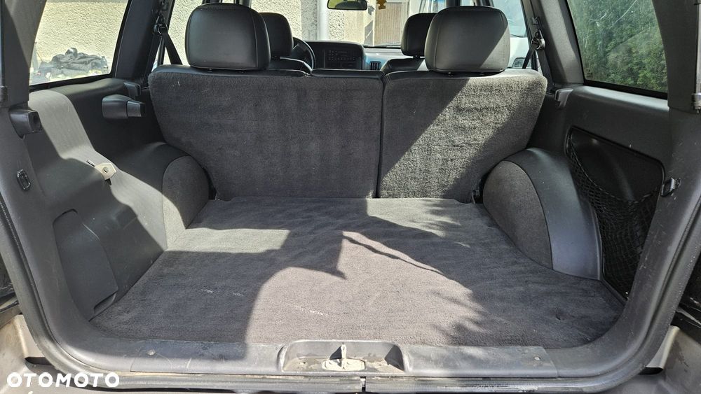 Jeep Grand Cherokee - 17