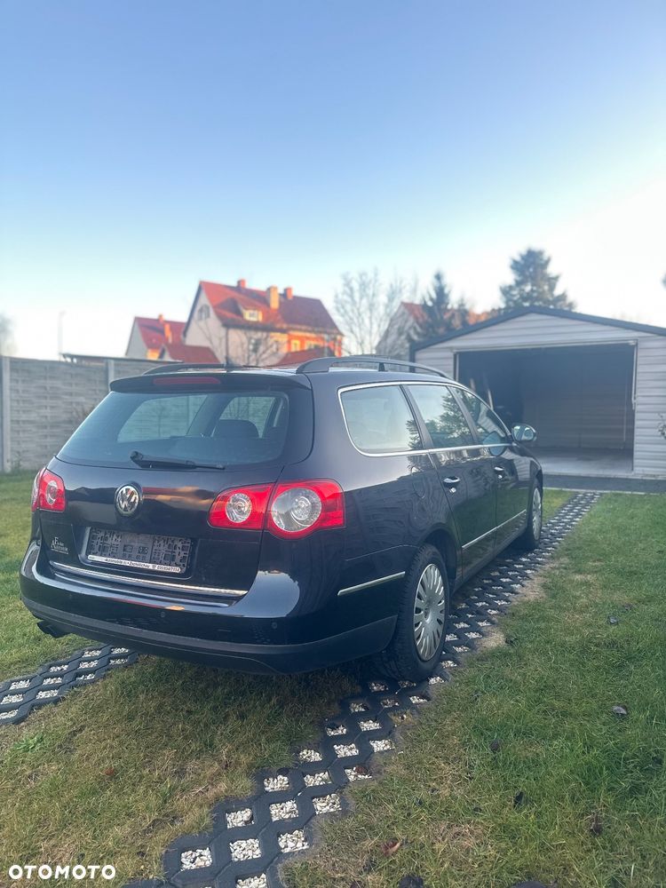 Volkswagen Passat 2.0 TDI Individual - 4