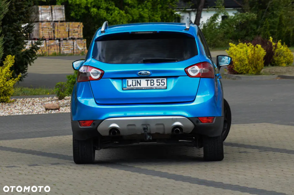 Ford Kuga 2.0 TDCi 2x4 Titanium - 13