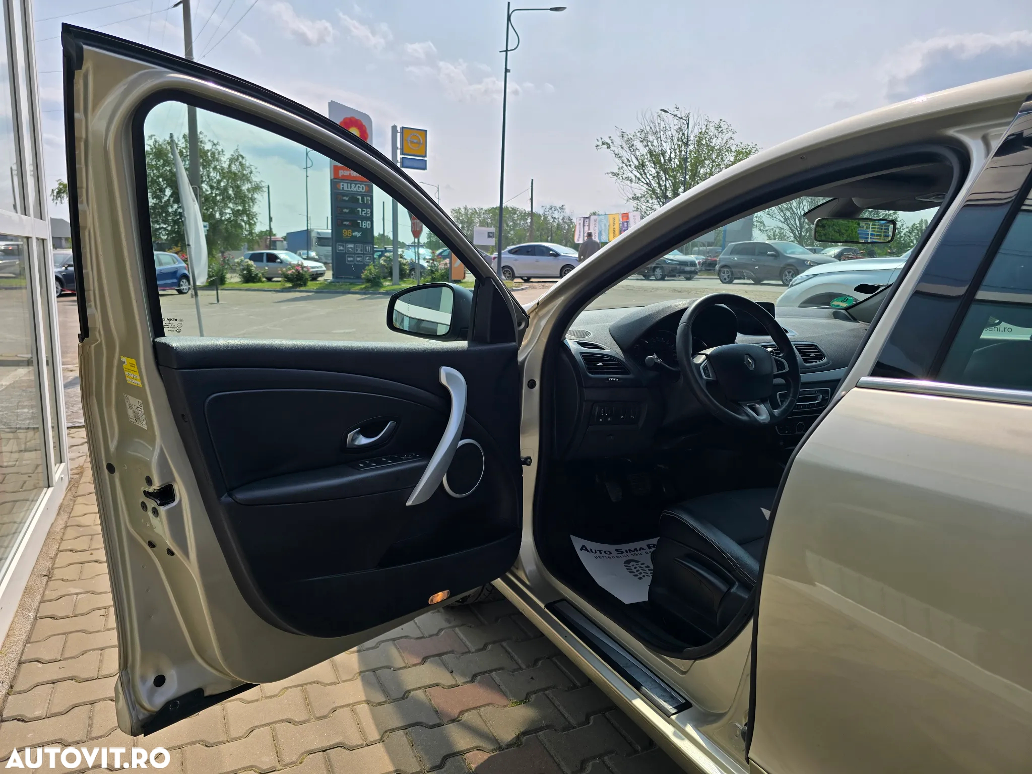 Renault Fluence 1.6 16V 110 Dynamique - 16