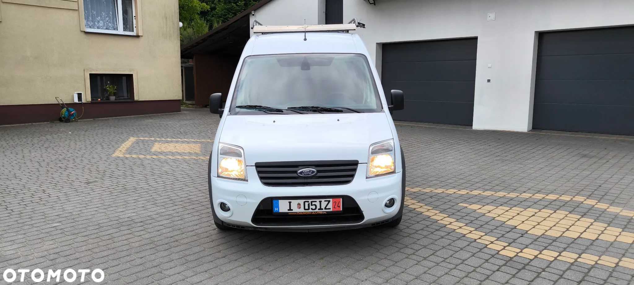 Ford Transit Connect - 9