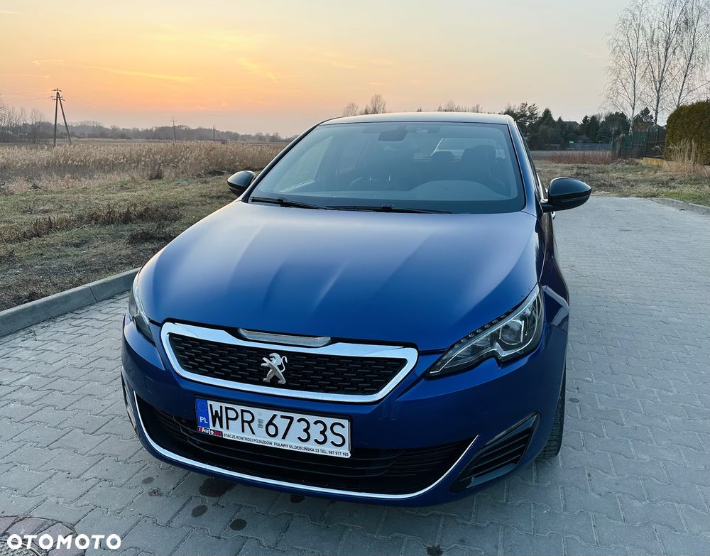 Peugeot 308 - 1