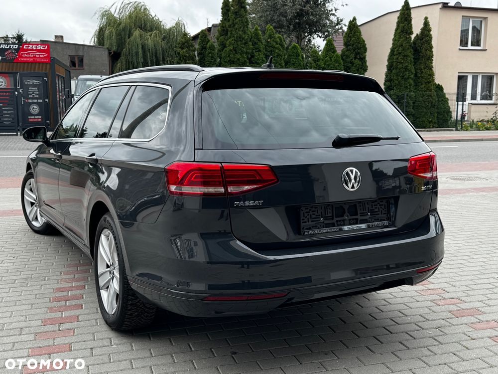 Volkswagen Passat 2.0 TDI (BlueMotion Technology) DSG Comfortline - 18