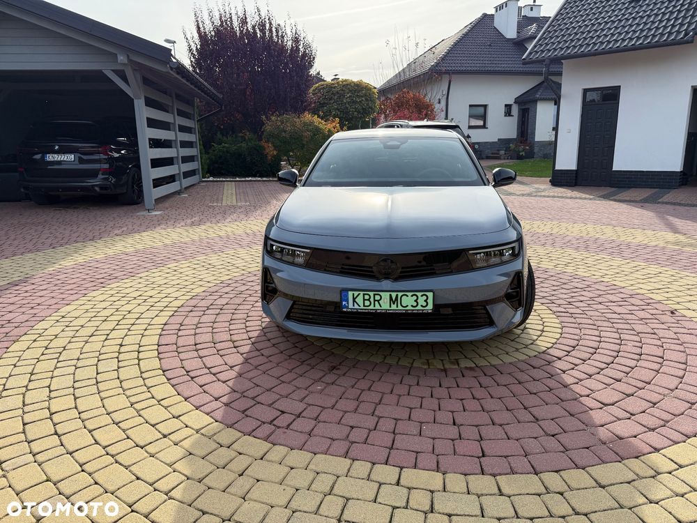 Opel Astra GS - 11