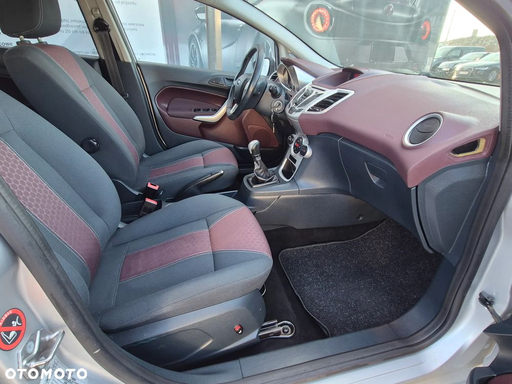 Ford Fiesta 1.4 Titanium - 33